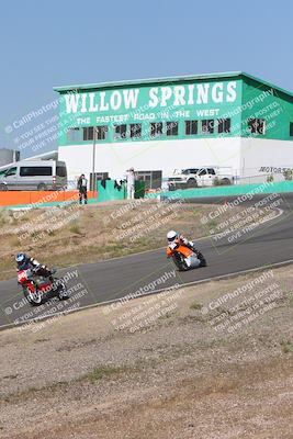 media/Apr-20-2025-AHRMA (Sun) [[393a79c373]]/Race/Group 11 early race/Turn 4b/